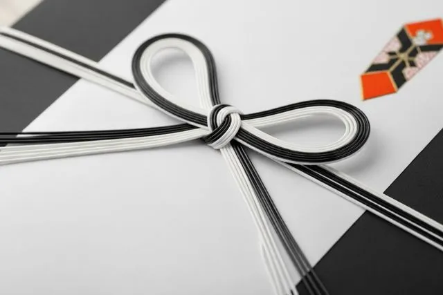 法要で住職へ渡す手土産ののしマナー!選び方と相場を完璧解説