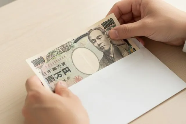 香典を住職に個人的に渡すのはマナー違反